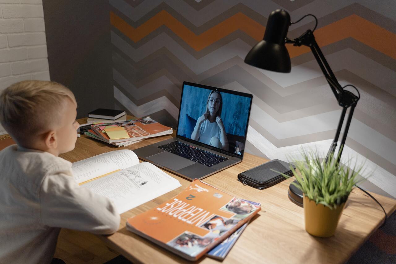 Laptop dla dziecka do szkoły – jak wybrać najlepszy?